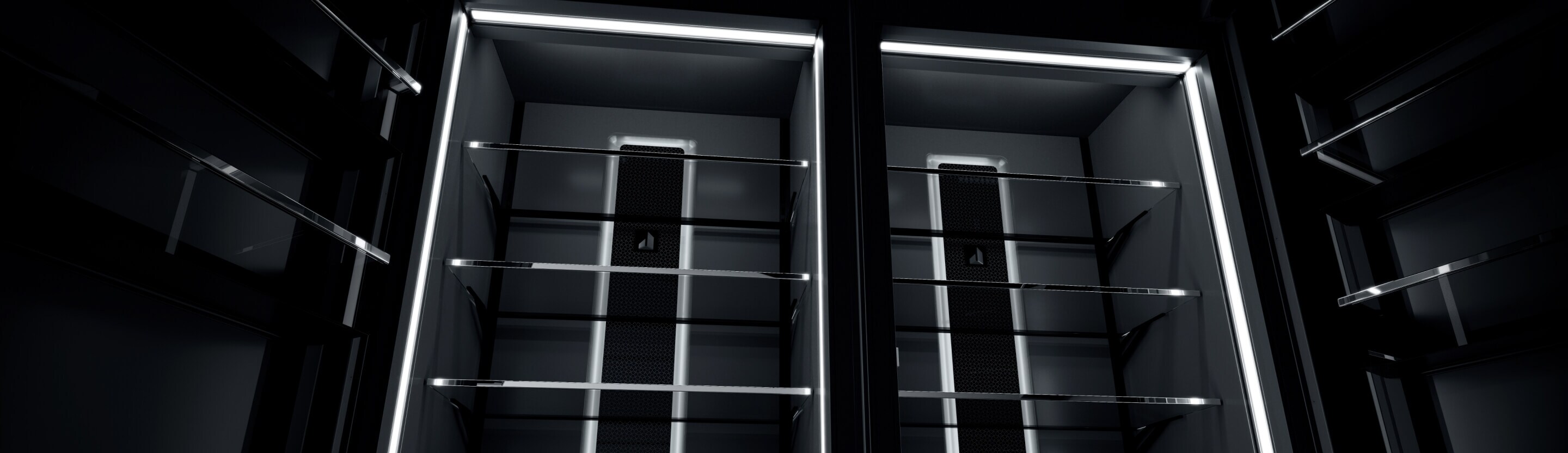 A pair of open columns.